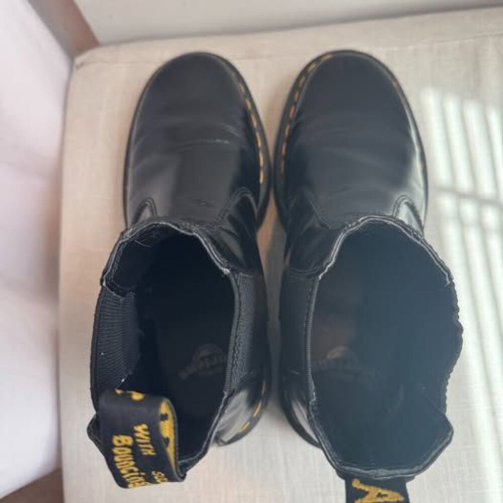 Dr. Martens 2976 Polished Smooth Leather Platform Chelsea Boots Size: USW 9, M 8 - Picture 7 of 10